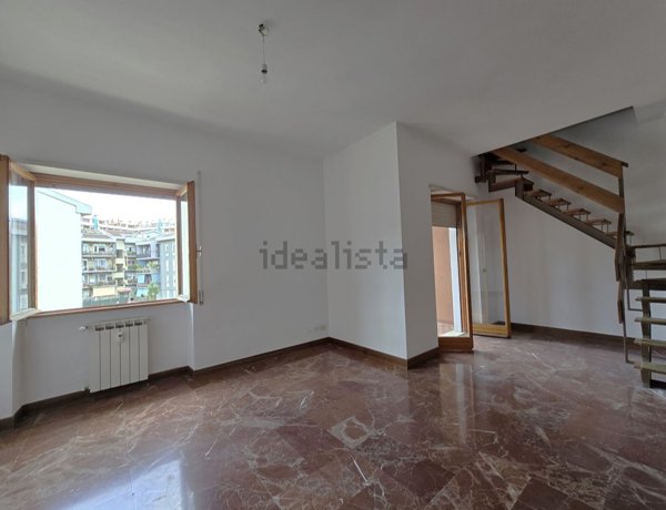 appartamento in vendita a Roma in zona Axa