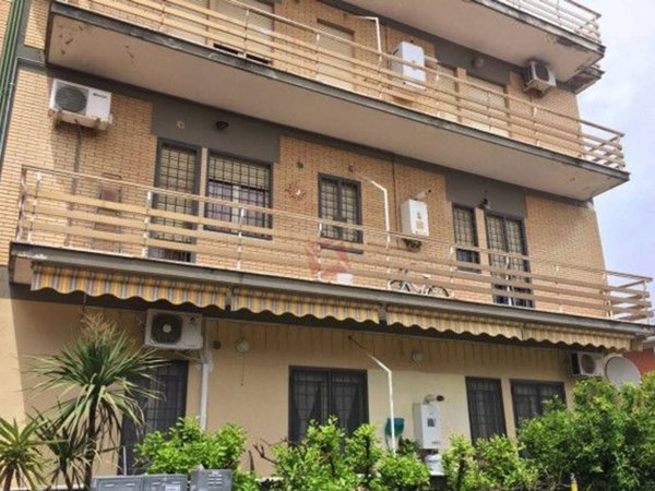 appartamento in vendita a Roma in zona Finocchio