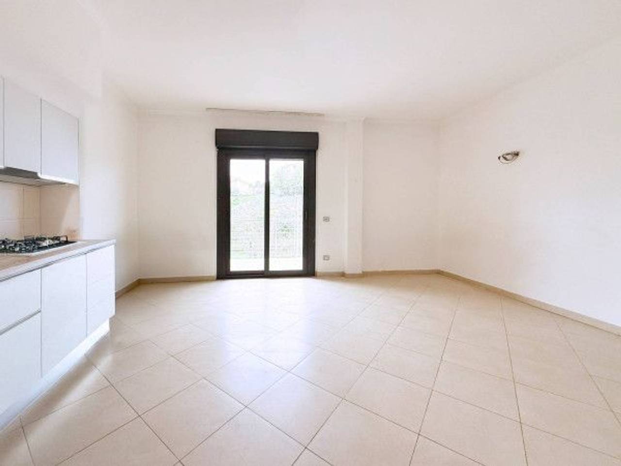 appartamento in vendita a Roma in zona Ponte Galeria