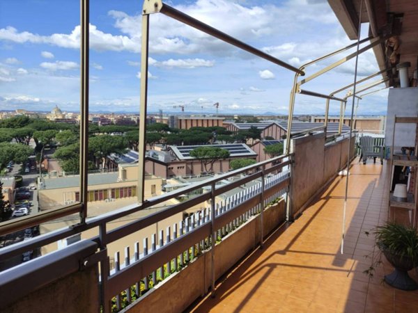 appartamento in vendita a Roma in zona Cinecittà