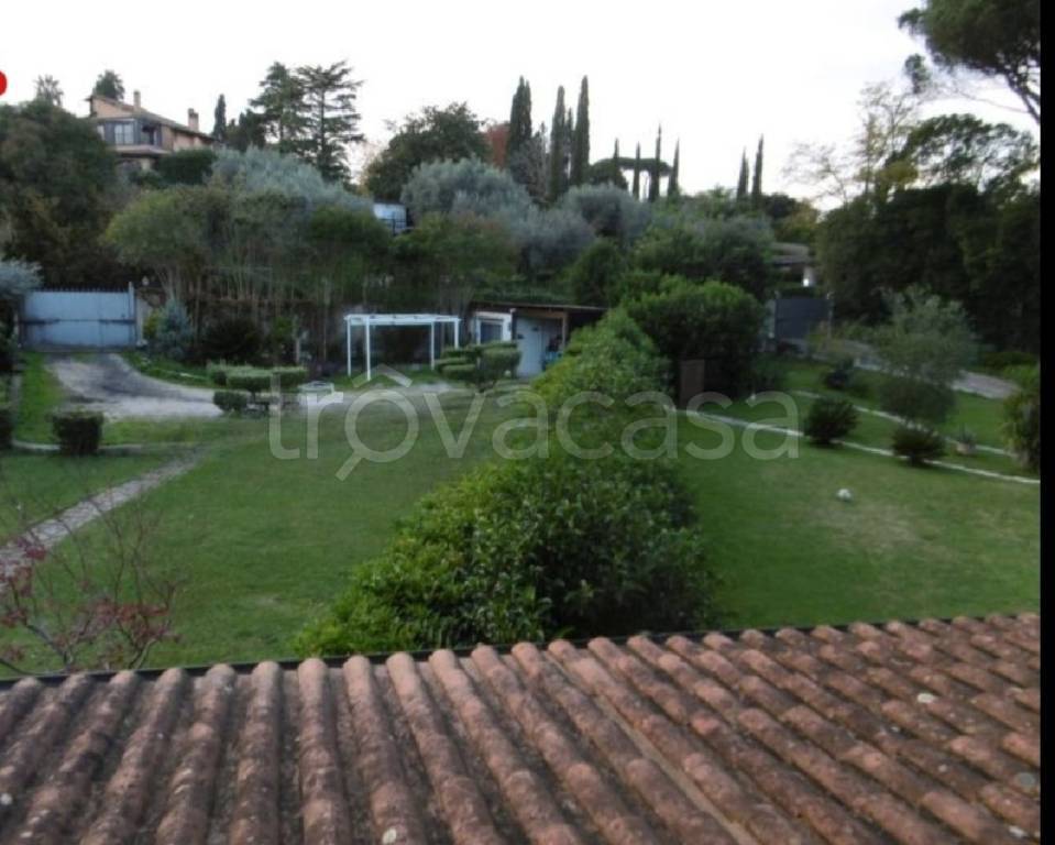 casa indipendente in vendita a Roma in zona Prima Porta