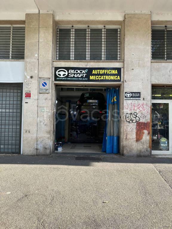 negozio in vendita a Roma in zona Portuense