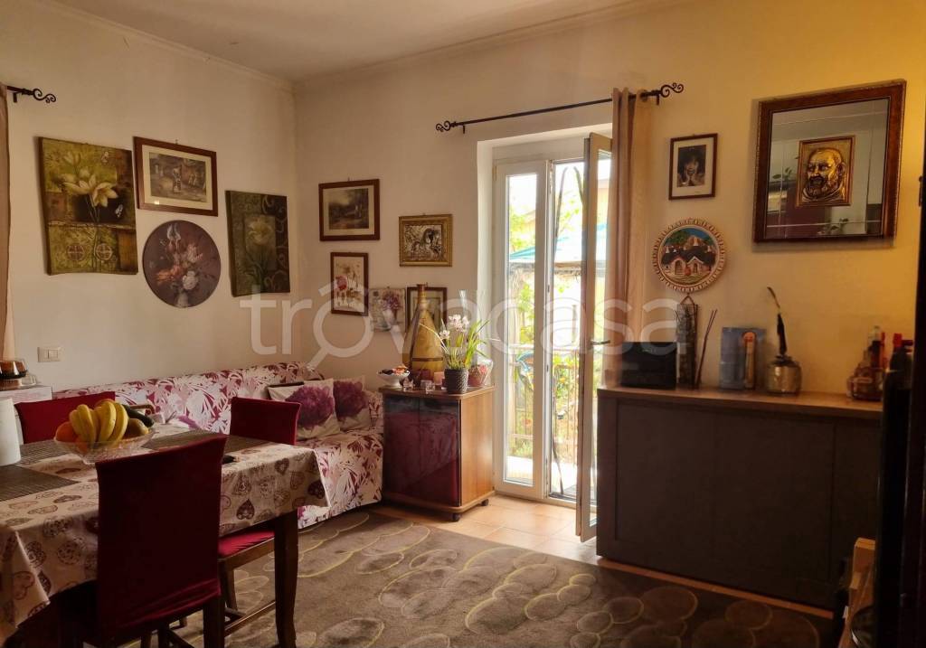 appartamento in vendita a Roma in zona Tomba di Nerone