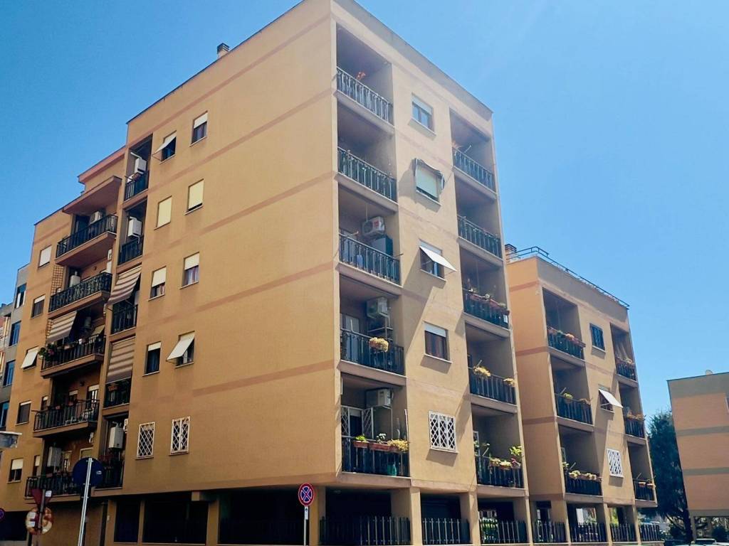 appartamento in vendita a Roma in zona Ponte Mammolo