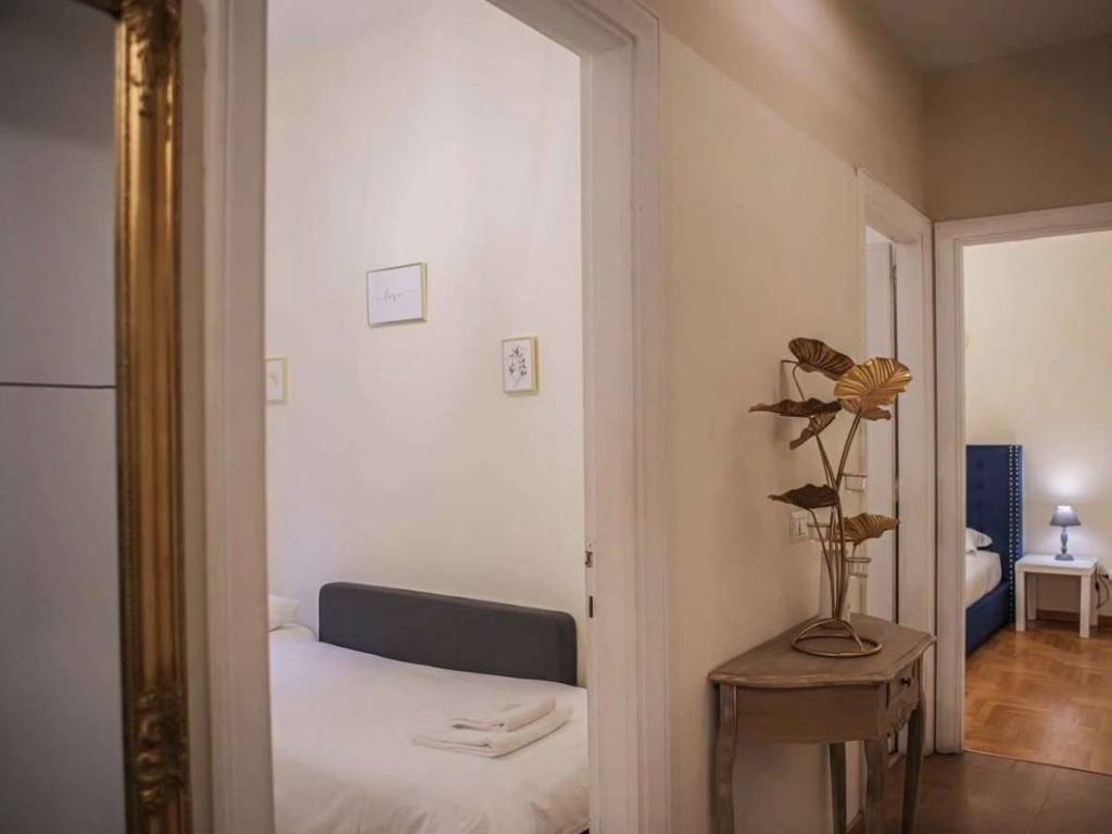 negozio in vendita a Roma in zona Parione/Sant'Eustachio