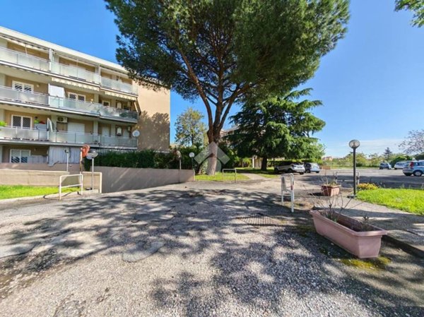 appartamento in vendita a Roma in zona Torre Maura