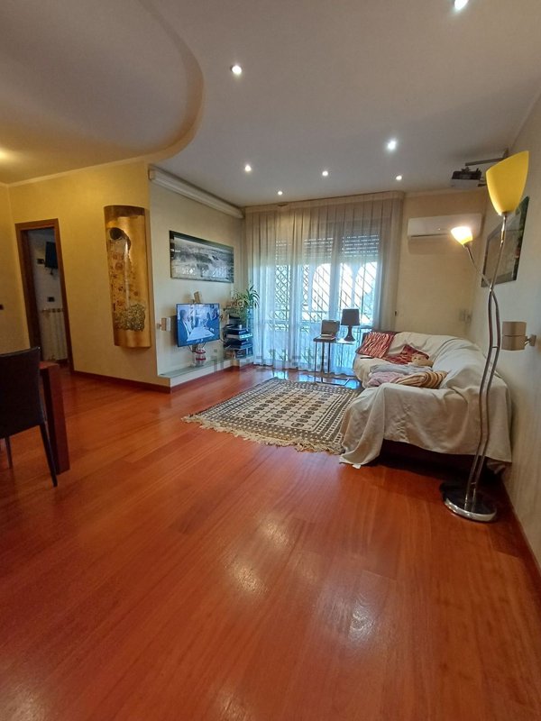 appartamento in vendita a Roma in zona Casal Monastero