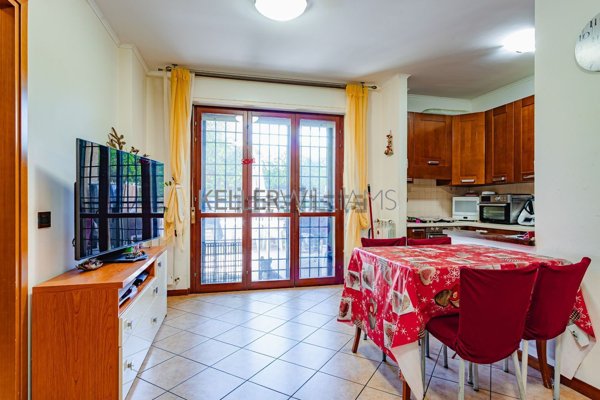 appartamento in vendita a Roma in zona Selva Candida