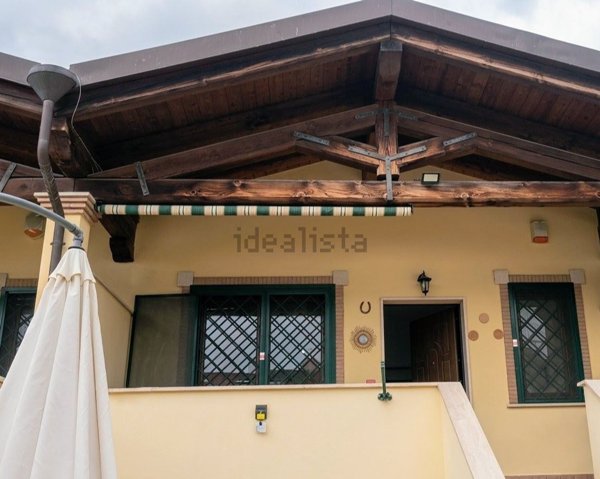 casa indipendente in vendita a Roma in zona Dragona/Bagnoletto