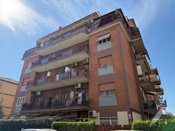appartamento in vendita a Roma in zona Alessandrino