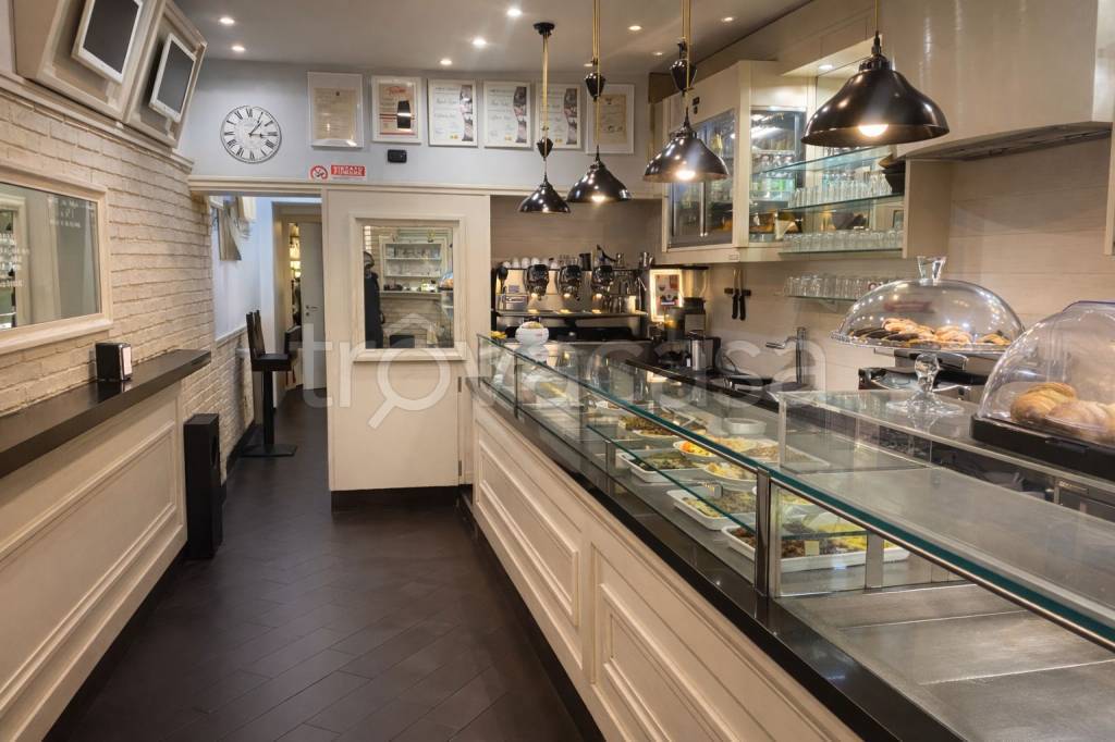 negozio in vendita a Roma in zona Ludovisi/Sallustiano