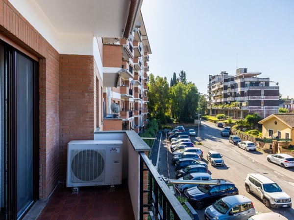 appartamento in vendita a Roma in zona Acilia