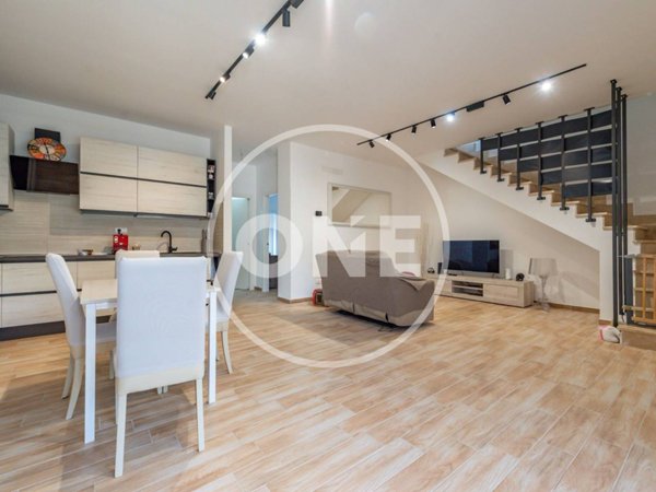 casa indipendente in vendita a Roma in zona Lunghezza