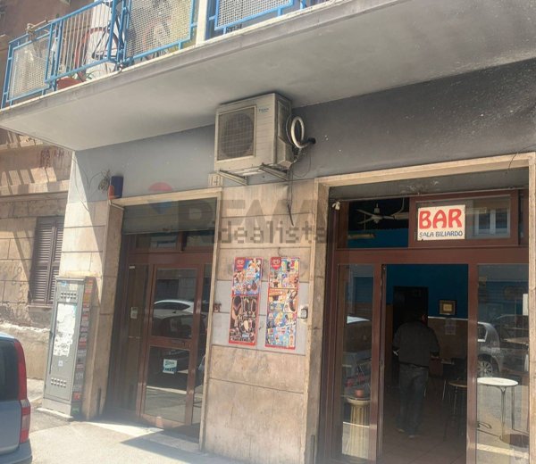 locale commerciale in vendita a Roma