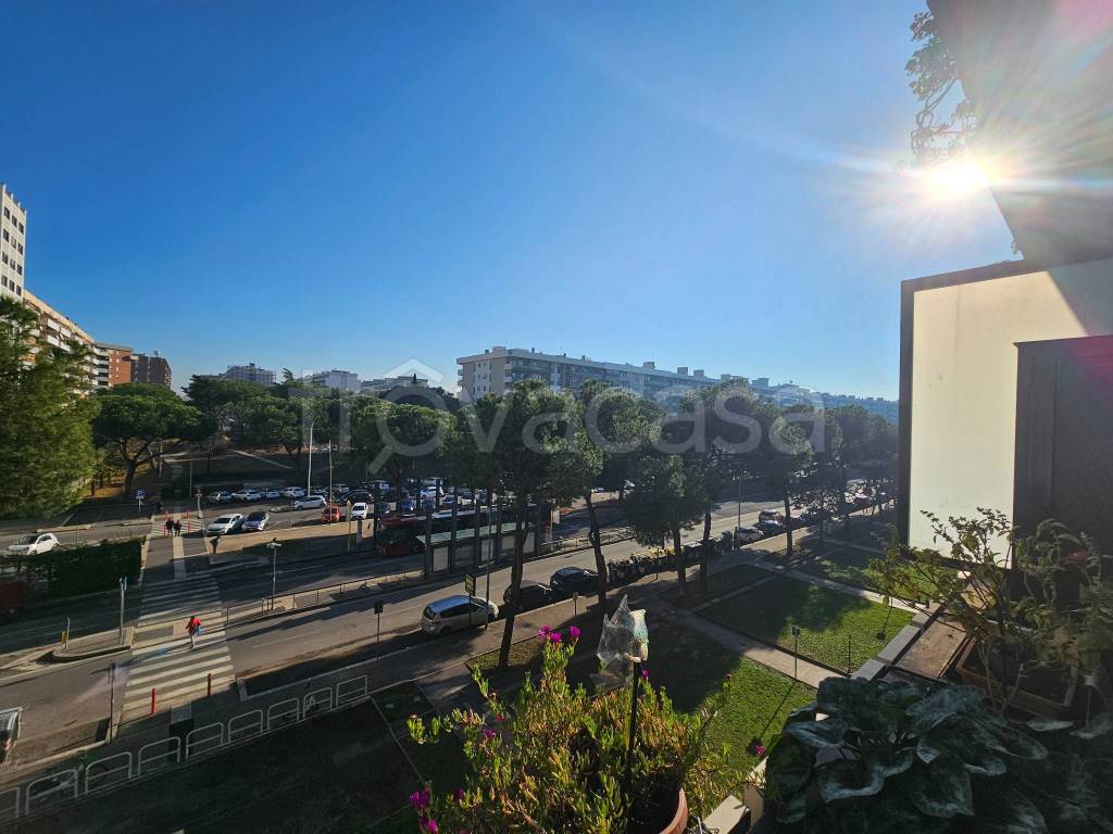 appartamento in vendita a Roma in zona Cinecittà