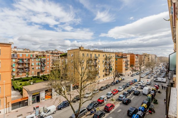 appartamento in vendita a Roma in zona Ostia