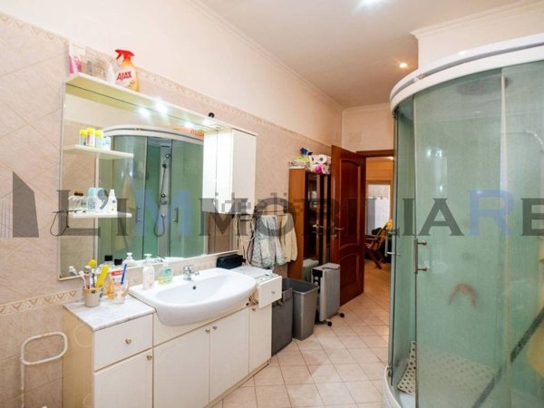 appartamento in vendita a Roma in zona Colle del Sole