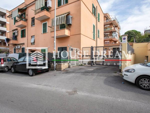 negozio in vendita a Roma in zona Alessandrino