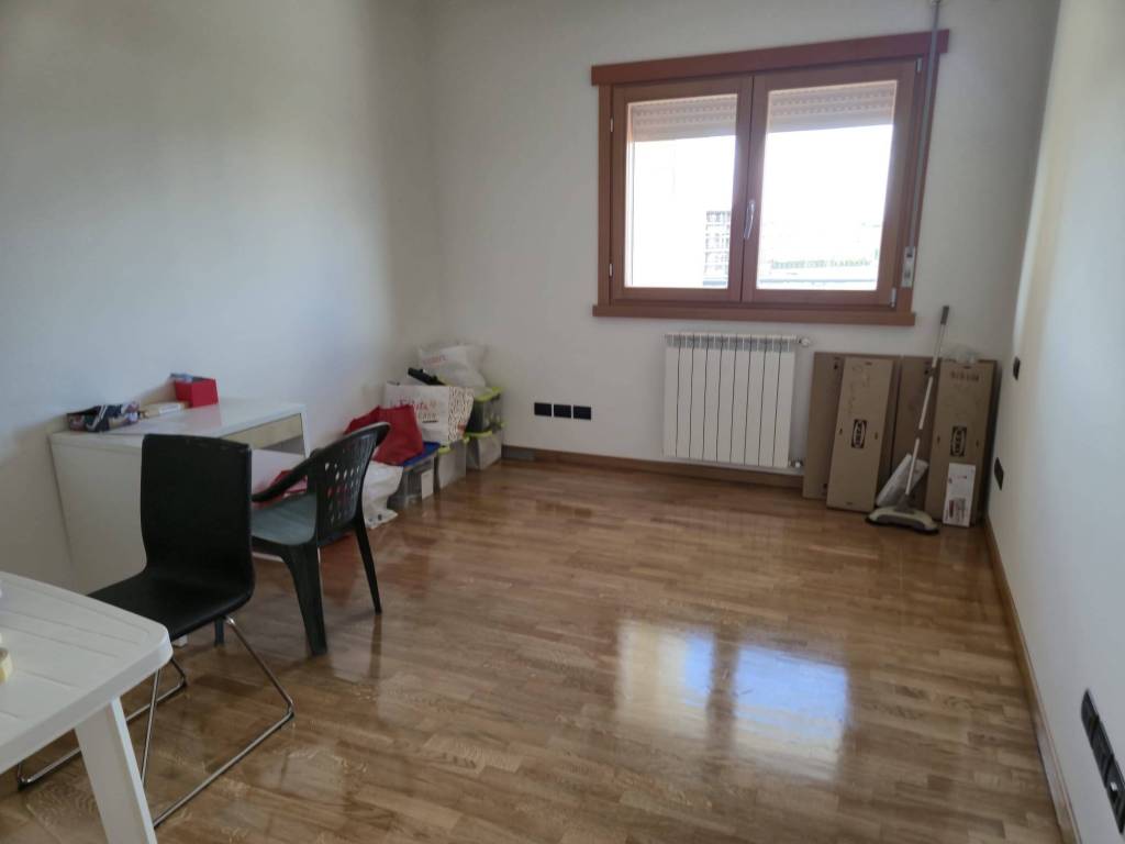 appartamento in vendita a Roma in zona Giuliano Dalmata