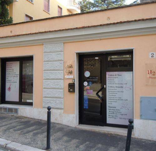 negozio in vendita a Roma in zona Salario