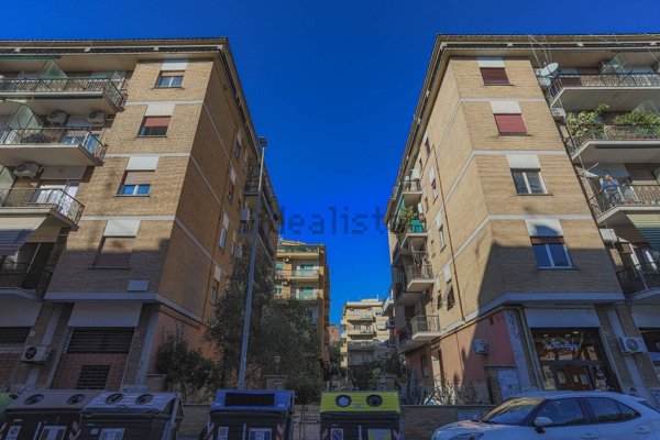 appartamento in vendita a Roma in zona Portuense