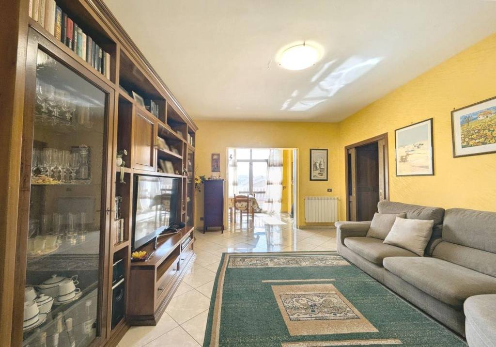 appartamento in vendita a Roma in zona Casal Morena