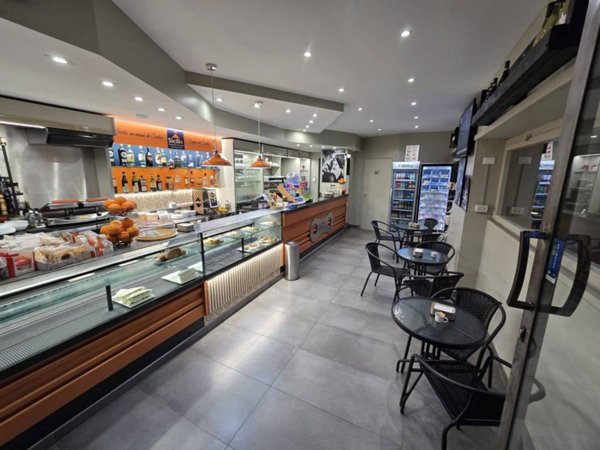 negozio in vendita a Roma in zona Trieste