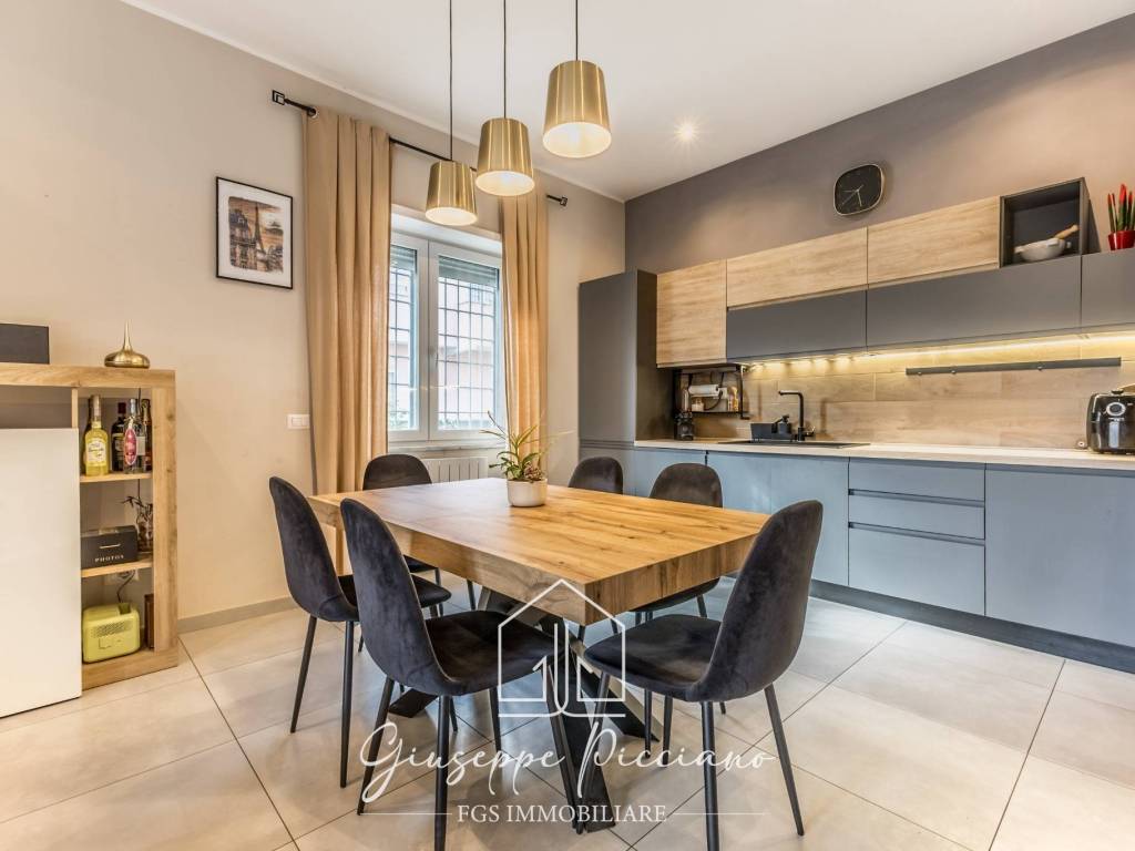 appartamento in vendita a Roma in zona Acilia