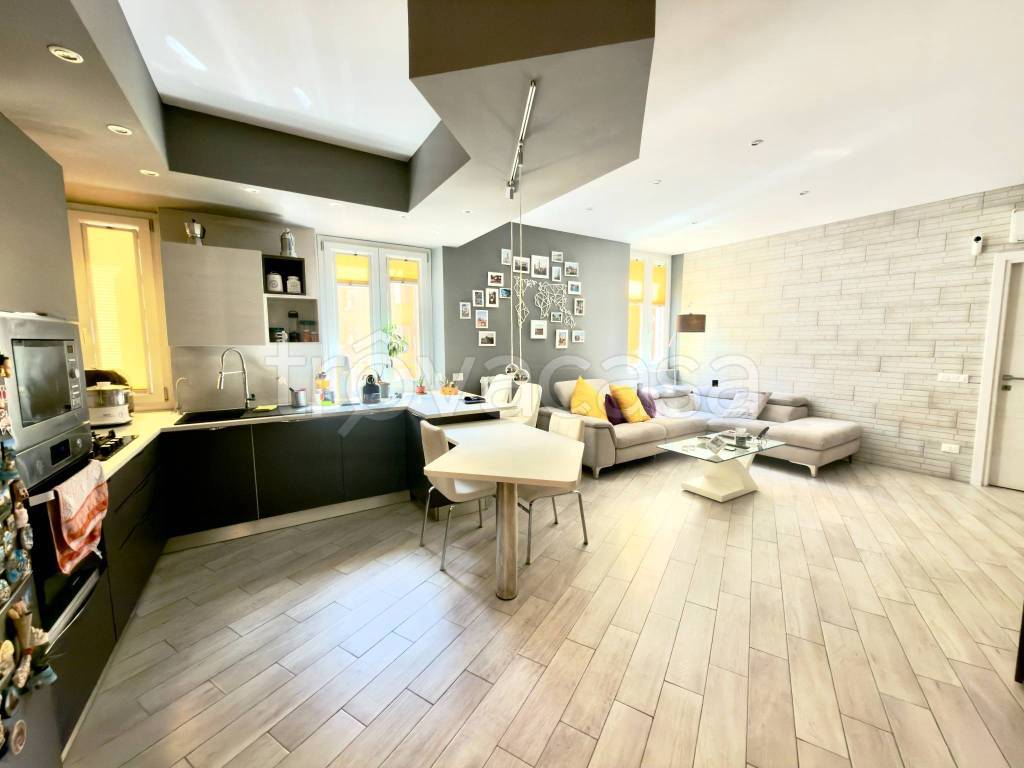 appartamento in vendita a Roma in zona Gianicolense