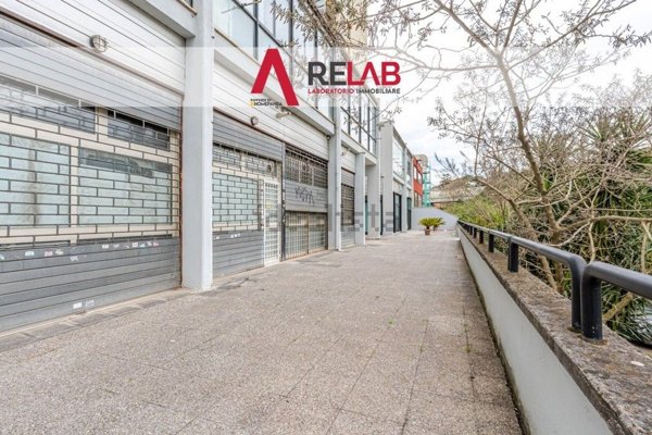 locale commerciale in vendita a Roma in zona Aurelio