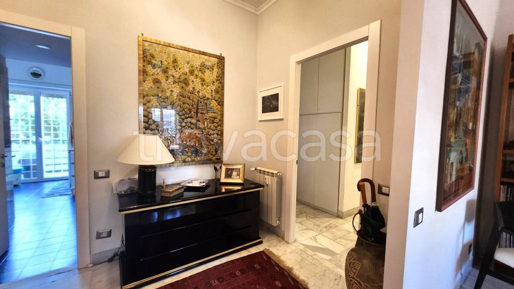 appartamento in vendita a Roma in zona Mostacciano