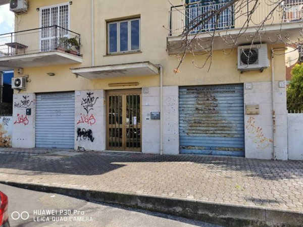 negozio in vendita a Roma in zona Alessandrino