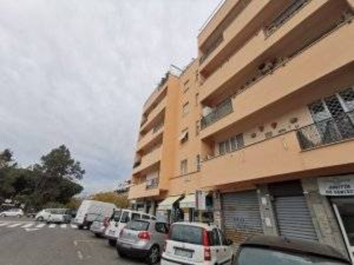 appartamento in vendita a Roma in zona Ostia