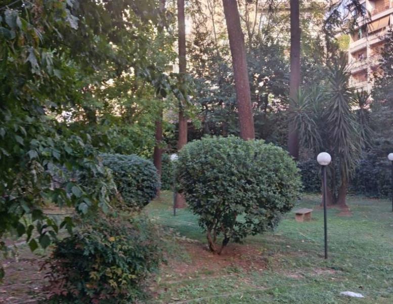 appartamento in vendita a Roma in zona Ardeatino