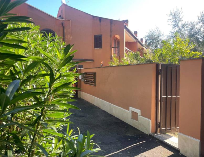 appartamento in vendita a Roma in zona Ponte Mammolo