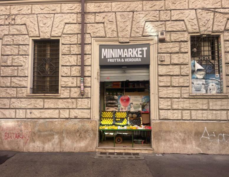 negozio in vendita a Roma in zona Della Vittoria