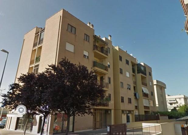 appartamento in vendita a Roma in zona Osteria del Curato