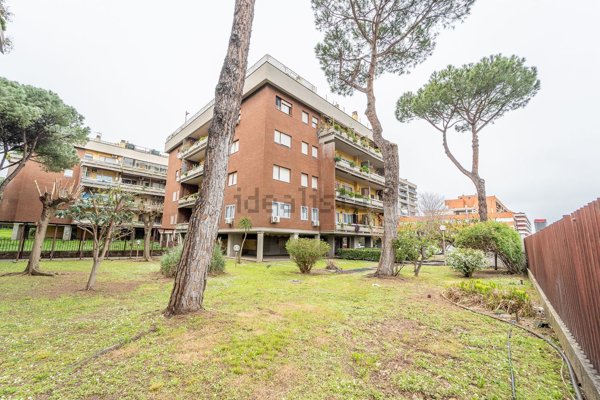 appartamento in vendita a Roma in zona Cinecittà