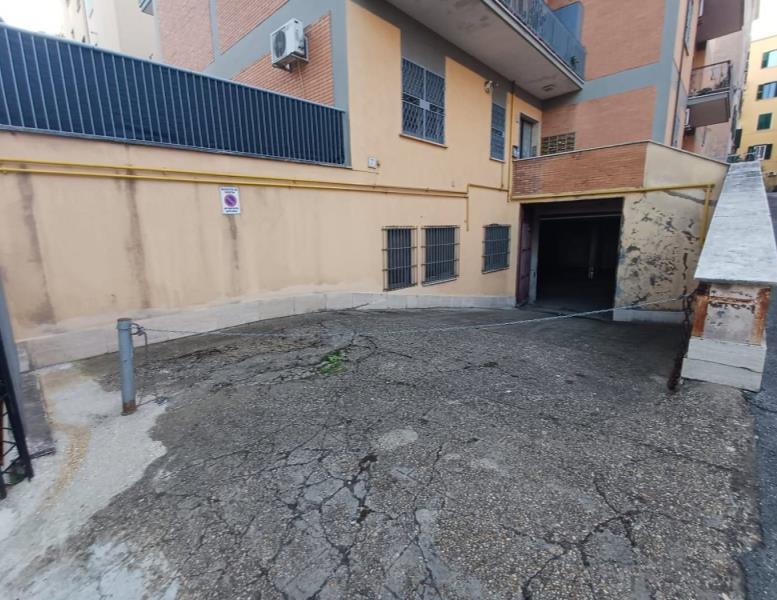 negozio in vendita a Roma in zona Prenestino-Centocelle