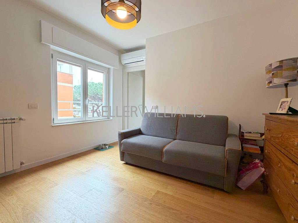 appartamento in vendita a Roma in zona Ardeatino