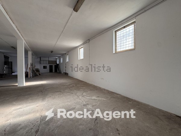 locale di sgombero in vendita a Roma in zona Monte Migliore