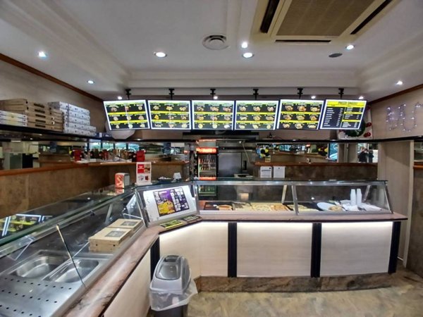 negozio in vendita a Roma in zona Dragona/Bagnoletto