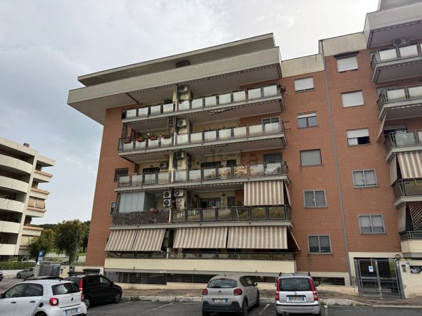 appartamento in vendita a Roma in zona Ponte di Nona