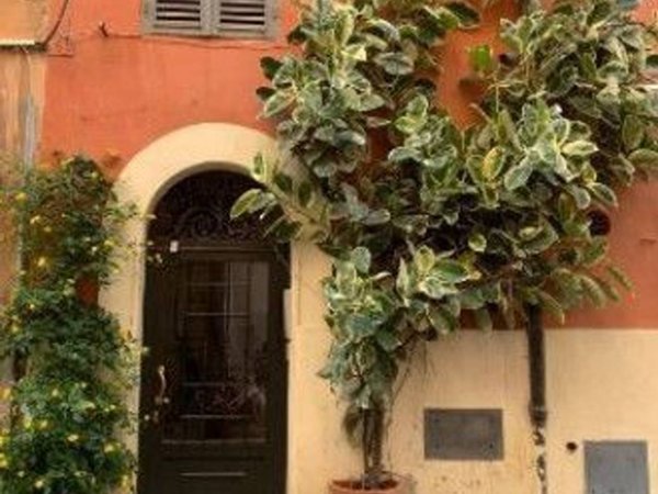 appartamento in vendita a Roma in zona Rione Monti/Campitelli