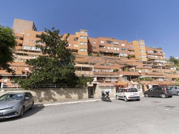 appartamento in vendita a Roma in zona EUR