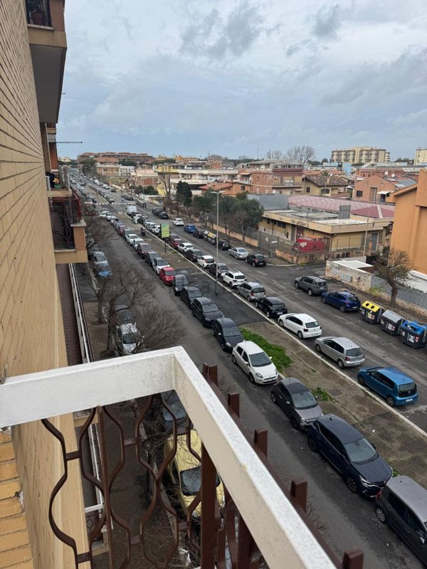 appartamento in vendita a Roma in zona Ostia