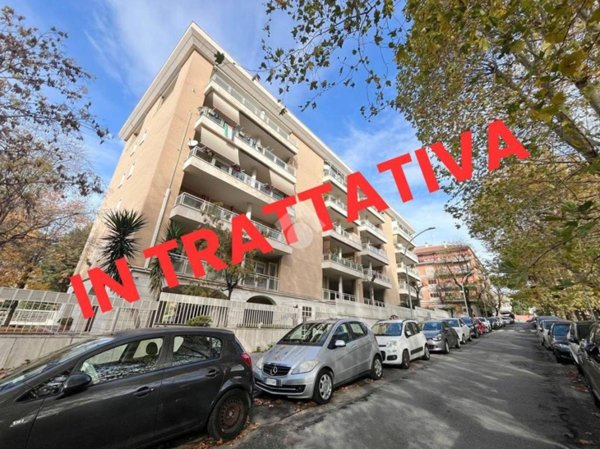appartamento in vendita a Roma in zona Tuscolano