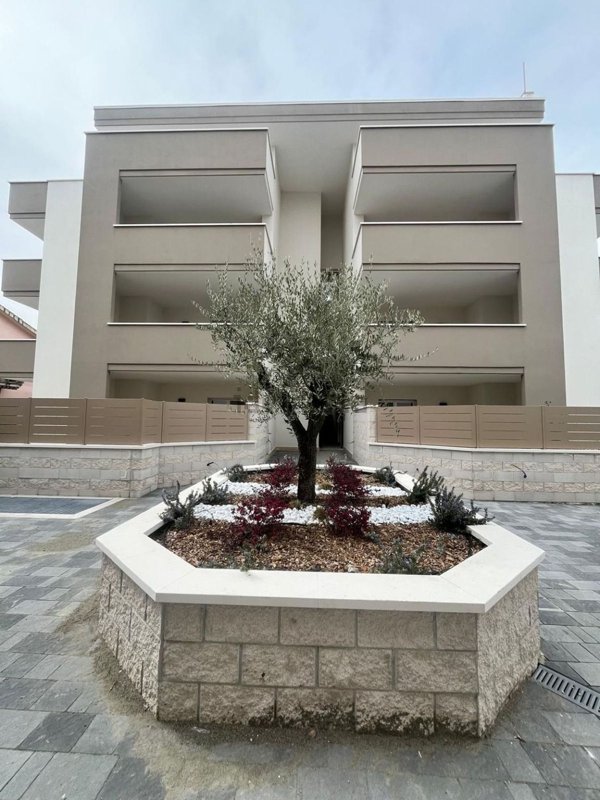 appartamento in vendita a Roma in zona Romanina