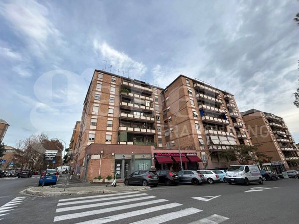 appartamento in vendita a Roma in zona Portuense
