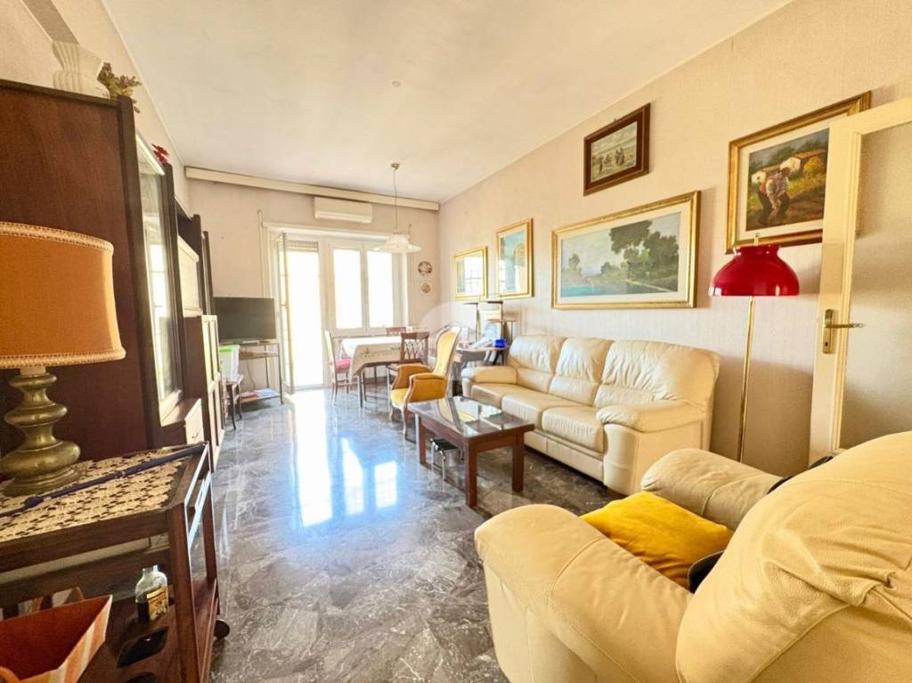 appartamento in vendita a Roma in zona Colle del Sole